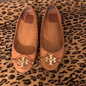 Tory burch comfy flats